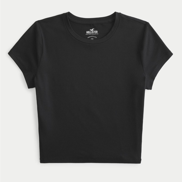 BLACK SOFT STRETCH SEAMLESS FABRIC CREW BABY TEE. - Picture 1 of 1